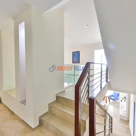 Gb Villas 2 *
